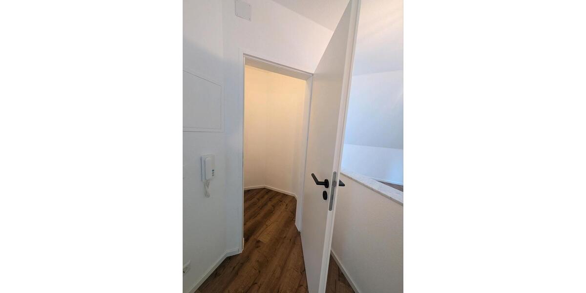 Dachgeschoßwohnung Blaustein - 2 Zimmer, 34 m&sup2;, 155.000&euro; | Angebot:27285714