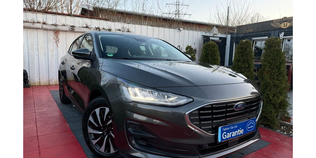 Ford Focus 18.000 km 20.999 &euro; Ichenhausen 89335