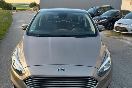 Ford S-Max 60.000 km 15.999 &euro; Gussenstadt 89547