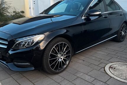 Mercedes-Benz C 400 292.000 km 18.900 &euro; Günzburg 89312