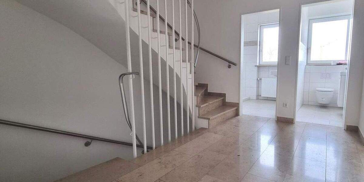 Doppelhaushälfte Günzburg Reisensburg - 7 Zimmer, 218 m&sup2;, 595.000&euro; | Angebot:25798984