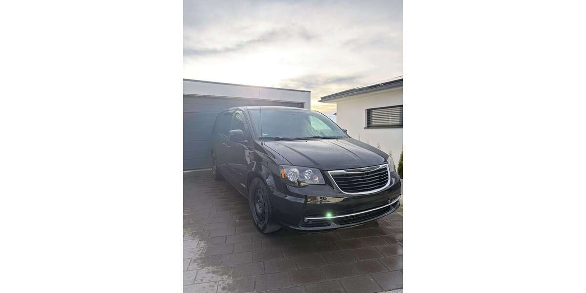 Chrysler Town & Country 134.500 km 14.800 &euro; Achstetten 88480