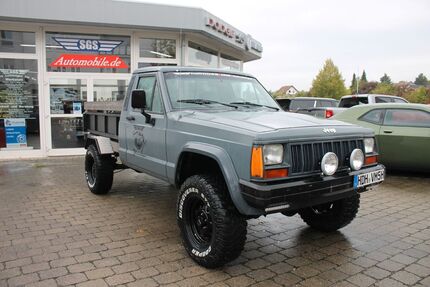 Jeep Comanche 122.700 km 15.900 &euro; Herbrechtingen 89542