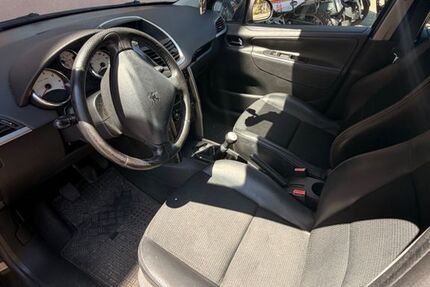 Peugeot 207 132.355 km 1.000 &euro; Ulm 89081