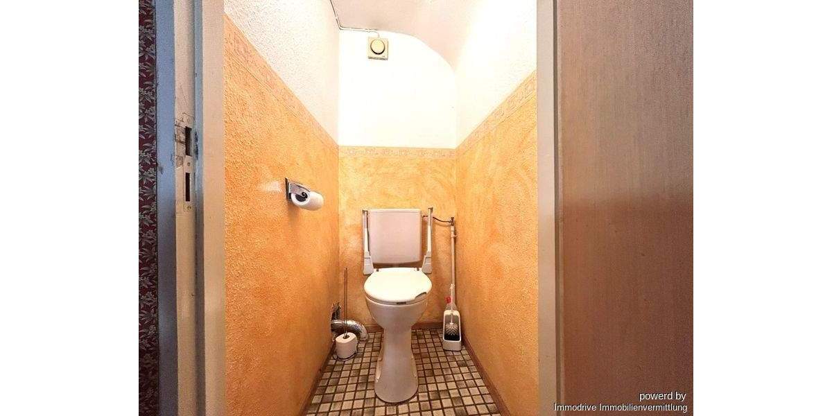 Etagenwohnung Laichingen-Feldstetten Feldstetten - 9 Zimmer, 168 m&sup2;, 249.000&euro; | Angebot:25672484