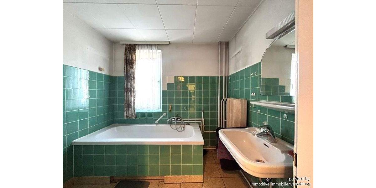 Etagenwohnung Laichingen-Feldstetten Feldstetten - 9 Zimmer, 168 m&sup2;, 249.000&euro; | Angebot:25672484